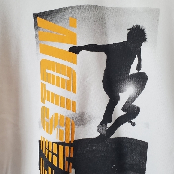 H&M White Skater Sweatshirt - Picture 2 of 4